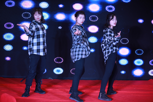 大禹漢光2018年“同心同行，共創(chuàng)未來”主題年會圓滿成功