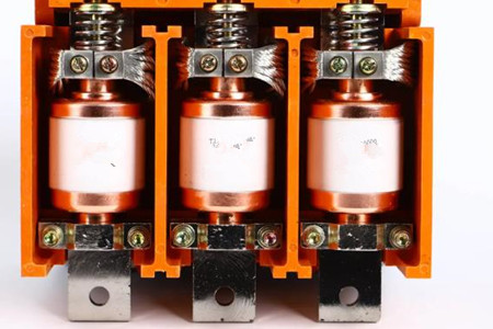 高壓真空開關(guān)管出現(xiàn)黃斑，這幾點(diǎn)原因需掌握！