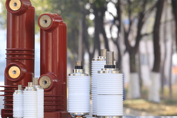 真空開(kāi)關(guān)管廠(chǎng)家難找嗎？建議這樣選廠(chǎng)家！